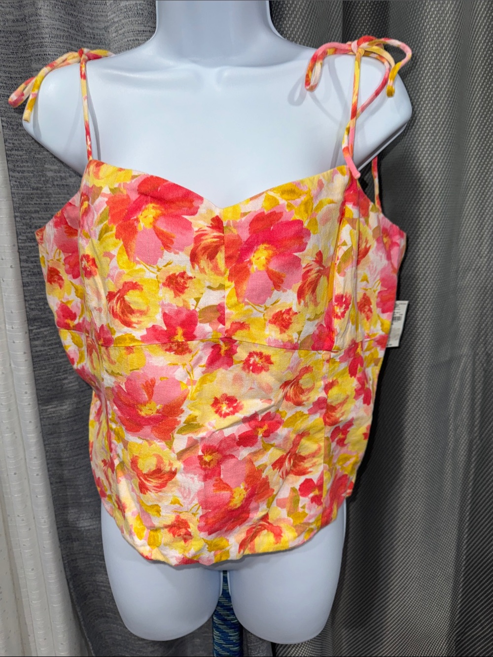 Old Navy- NWT Floral Tie Strap Cami Top – Size XL - Picture 3 of 12